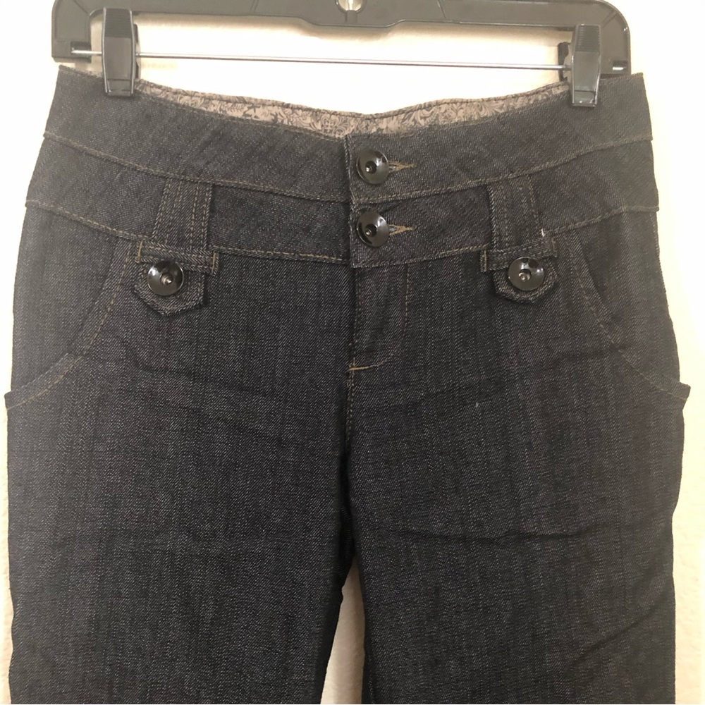 BOOM BOOM Jeans Womens Juniors 7 Low Rise Jeans Dark Wash Buttons NWOT - Picture 3 of 14